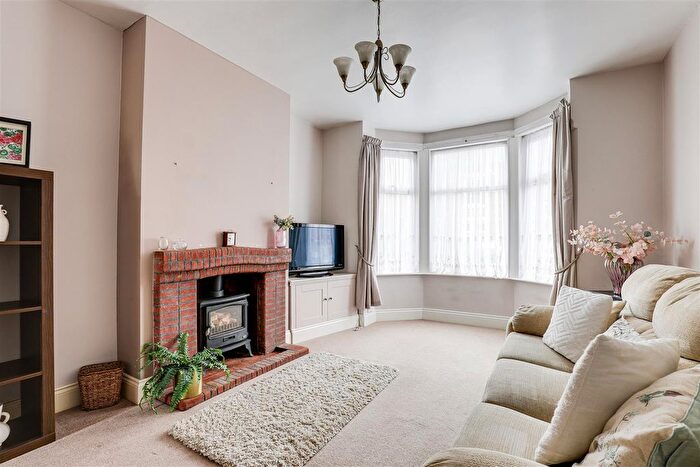 3 Bedroom End Terrace House For Sale In Church Drive, Daybrook, Nottinghamshire, NG5