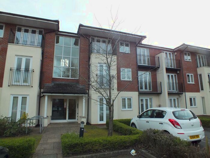 2 Bedroom Flat To Rent In Haslucks Green Road, Shirley, Solihull, B90