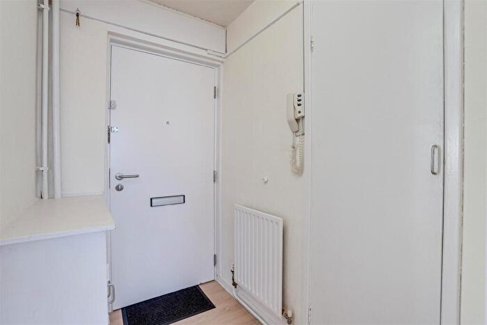 1 Bedroom Maisonette To Rent In Cross Street, Arnold, Nottingham, NG5