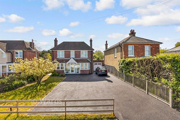 3 Bedroom Detached House For Sale In Dover Road, Sandwich, Kent, CT13