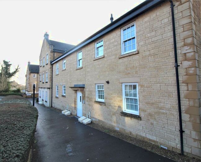 1 Bedroom Flat To Rent In Flowers Yard, Chippenham, SN15