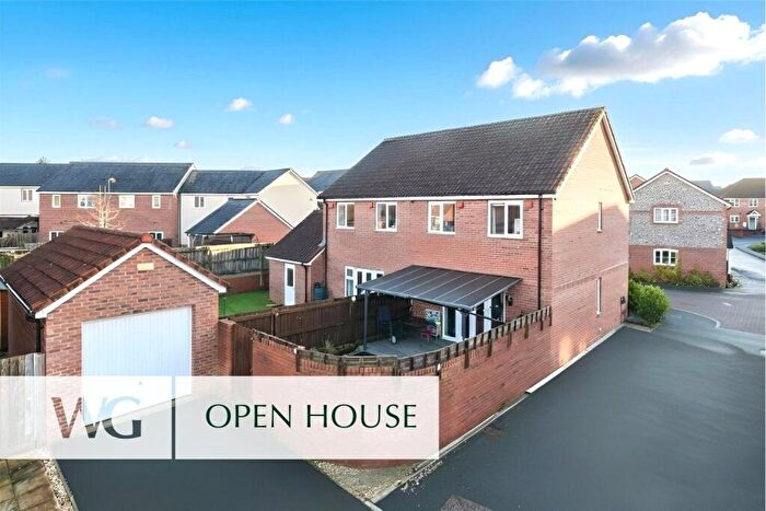 3 Bedroom Semi Detached House For Sale In Cranbrook, Exeter, EX5