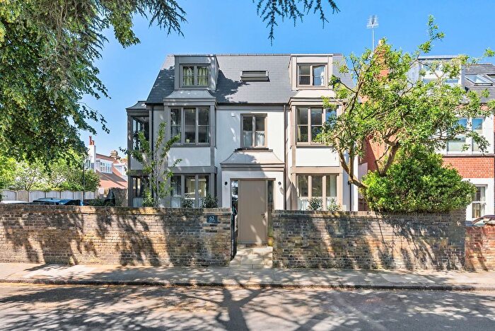 5 Bedroom Detached House For Sale In Derby Road, London, SW14