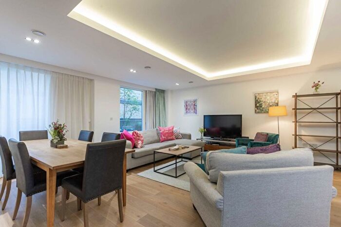 2 Bedroom Flat To Rent In Farm Lane, Fulham, SW6