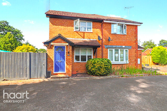 1 Bedroom End Of Terrace House For Sale In Mornington Road, Whitehill, GU35