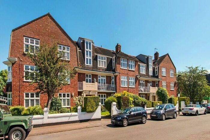 1 Bedroom Flat To Rent In The Gateways, Park Lane, Richmond, TW9