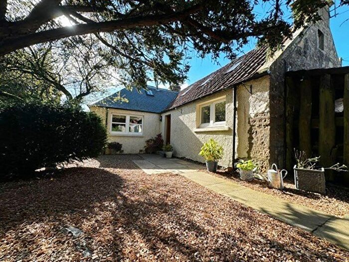 2 Bedroom Semi Detached House To Rent In Backlatch, Ceres, Fife, KY15