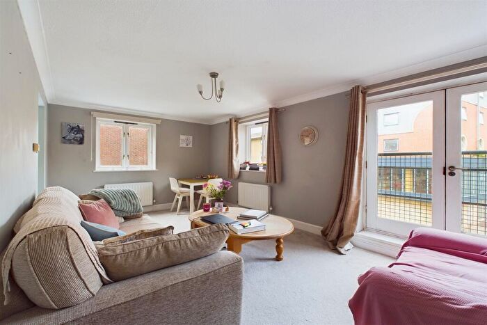 1 Bedroom Apartment To Rent In Love Lane, Newcastle Upon Tyne, NE1