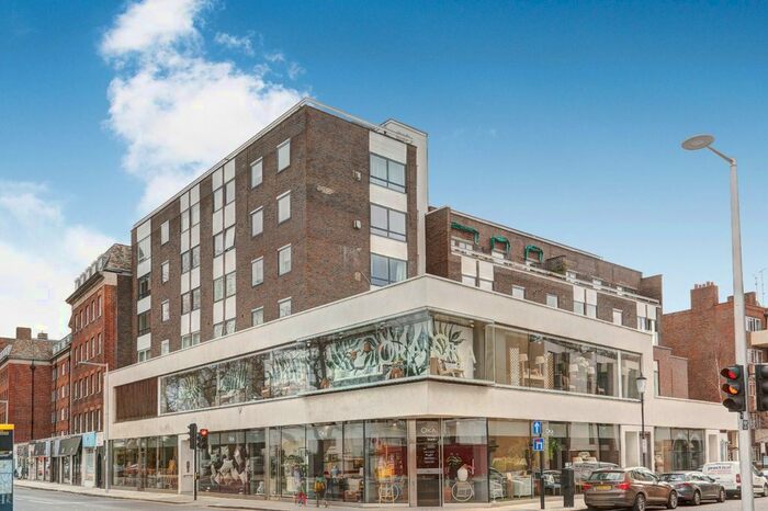 2 Bedroom Flat To Rent In Fulham Road, London, SW3