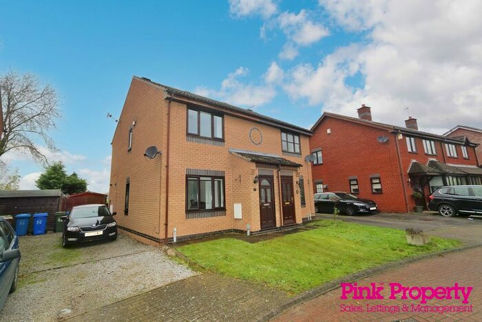 3 Bedroom Semi-Detached House To Rent In Bridge Road, South Cave, HU15