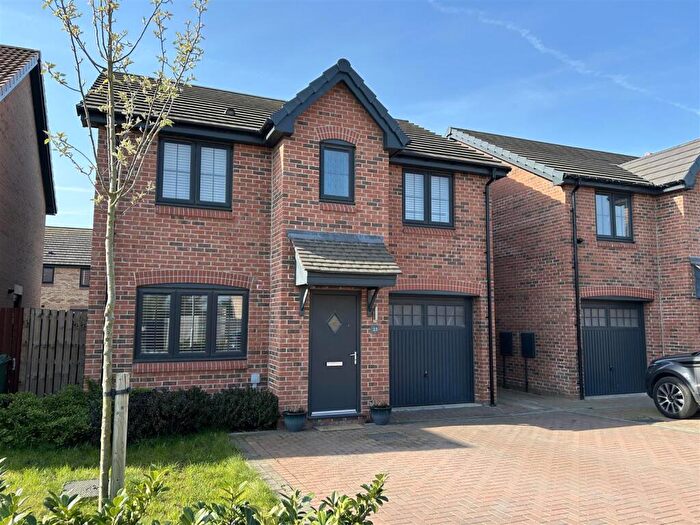 4 Bedroom Detached House For Sale In Pooley Avenue, Howden, Goole, DN14