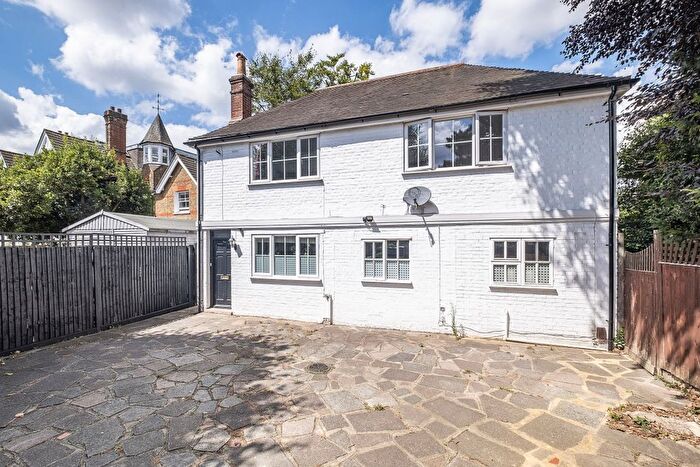 3 Bedroom Detached House To Rent In Ridgway, London, SW19