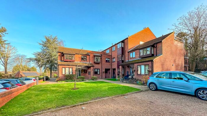 2 Bedroom House To Rent In Copperwood, Hertford, SG13