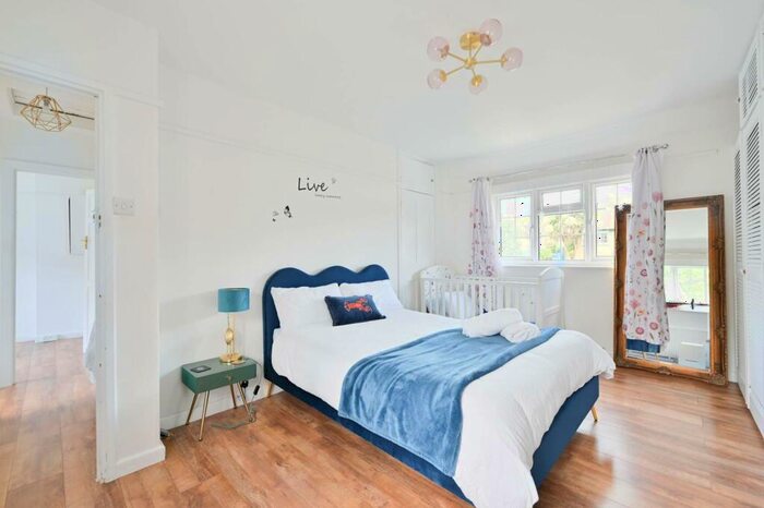 4 Bedroom Semi-Detached House To Rent In Dulwich, North Dulwich, London, SE24