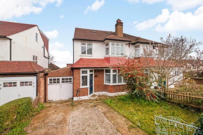4 Bedroom House For Sale In Cambrian Close, York Hill, London, SE27