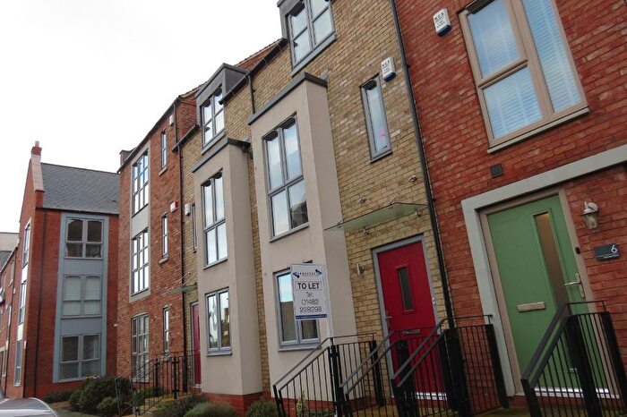 3 Bedroom Terraced House To Rent In Blanket Row, Hull, HU1