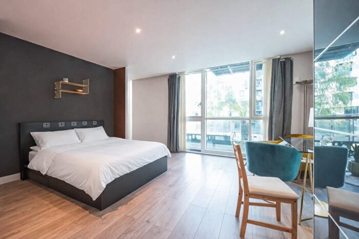 Studio To Rent In Times Square, Leman Street, E1