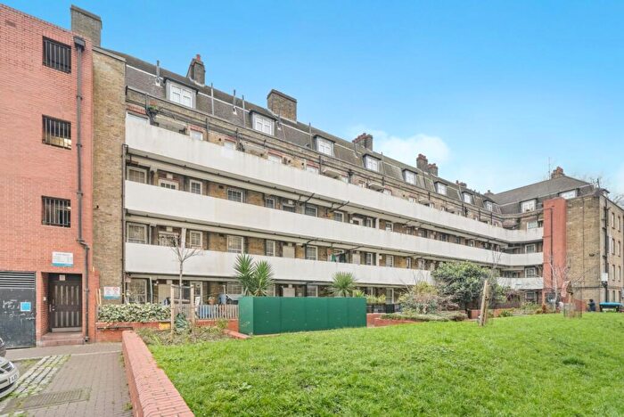2 Bedroom Flat To Rent In Colet House, Doddington Grove, SE17