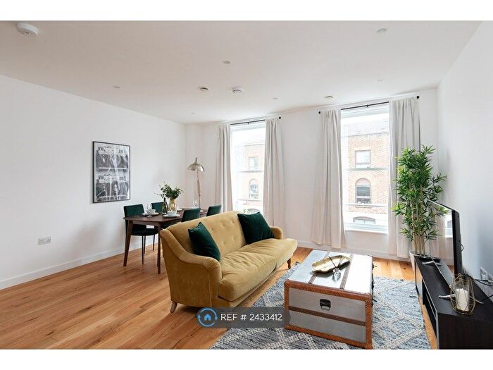 2 Bedroom Flat To Rent In Castle Road, London, NW1