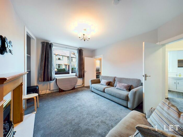 2 Bedroom Flat To Rent In Logie Green Loan, Canonmills, Edinburgh, EH7