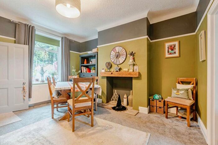 5 Bedroom Terraced House For Sale In Keighley Road, Colne, BB8