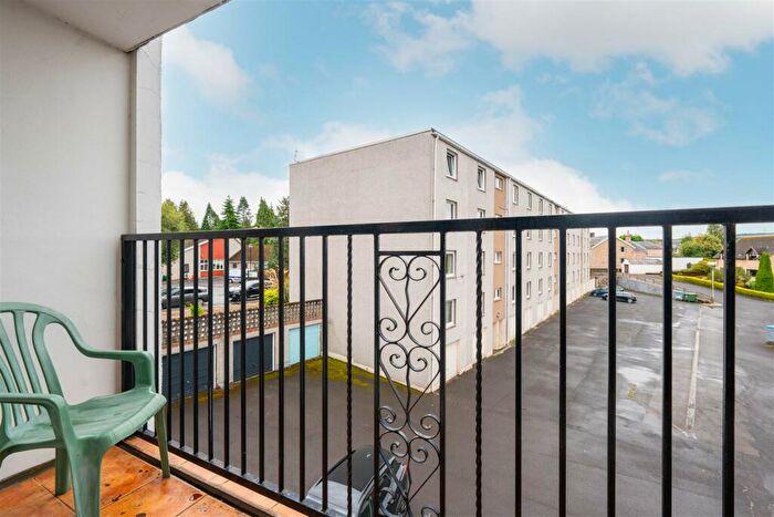 2 Bedroom Flat For Sale In Muirton Place, Perth, PH1