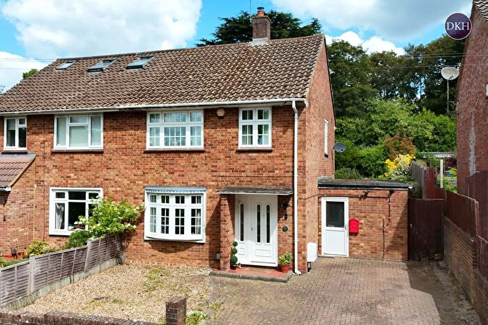 3 Bedroom Semi-Detached House For Sale In Hemingford Road, Watford, Hertfordshire, WD17