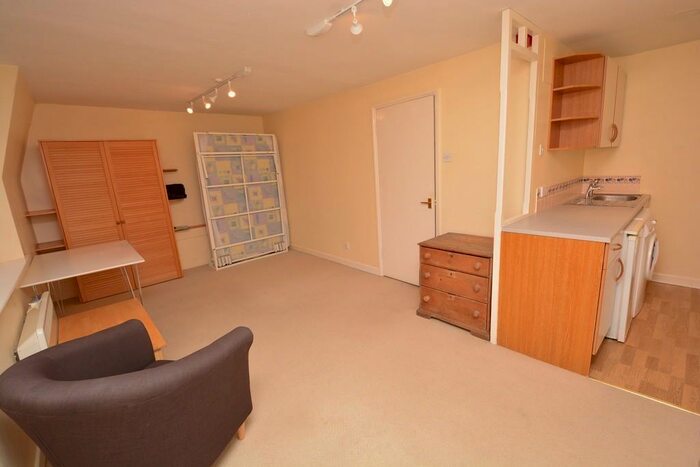 Studio To Rent In Henrietta Street, BA2