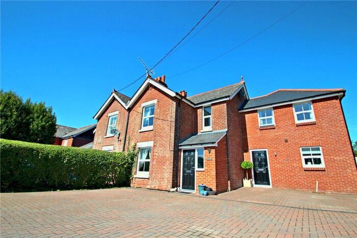 2 Bedroom Terraced House For Sale In Winchester Road, Upham, Southampton, SO32