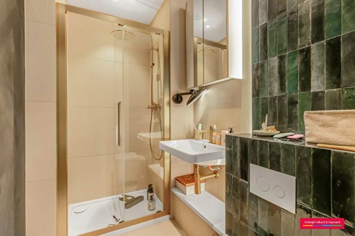 2 Bedroom Flat To Rent In The Clay Yard, - Liddell Road, NW6