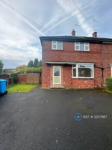 3 Bedroom Semi-Detached House To Rent In Cartmel Crescent, Chadderton, Oldham, OL9