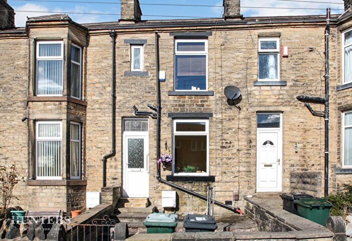 2 Bedroom Terraced House To Rent In Fairbank, Shipley, BD18