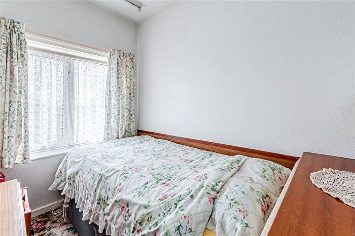 3 Bedroom Town House For Sale In Aston Grove, Leeds, West Yorkshire, LS13