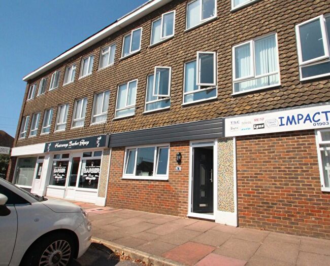 1 Bedroom Flat To Rent In Elm Park, Ferring, BN12
