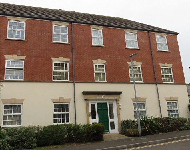 2 Bedroom Flat For Sale In Gatehouse Court, Taunton, TA1