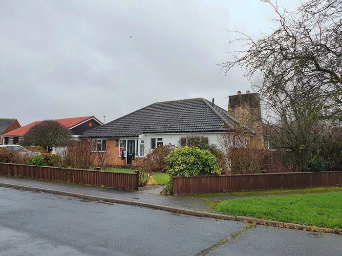 3 Bedroom Bungalow To Rent In Mowbray Road, Northallerton, DL6