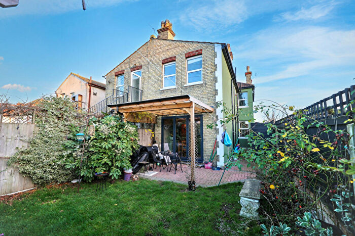 4 Bedroom End Of Terrace House For Sale In Holland Road, Clacton-on-sea, CO15