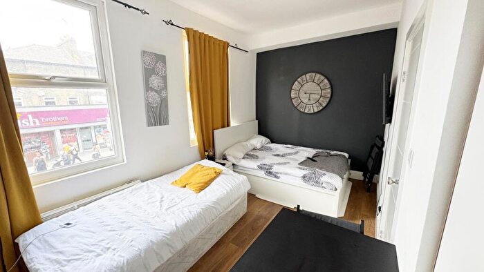 Studio To Rent In Seven Sisters Road, Holloway, N7