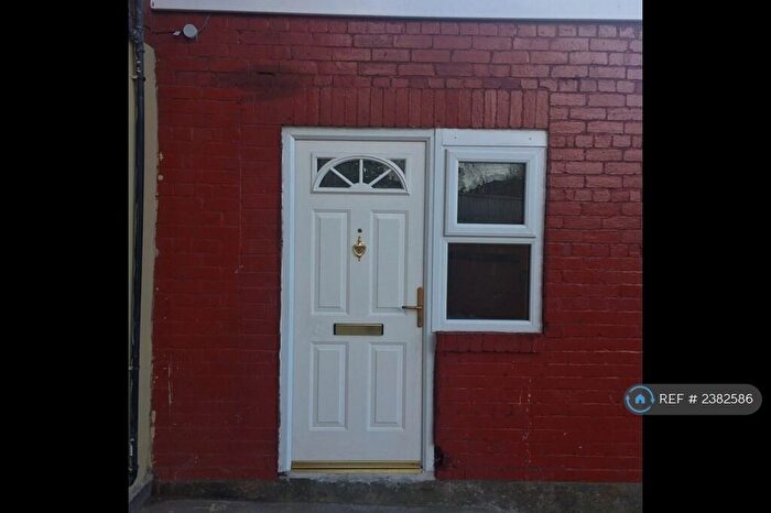 1 Bedroom Flat To Rent In Roundhay Road, Leeds, LS8