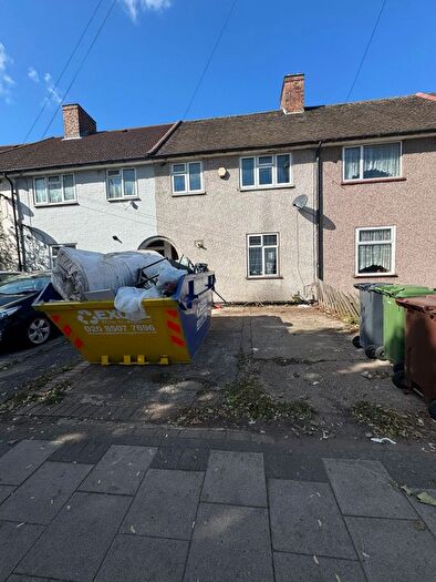 3 Bedroom Terraced House To Rent In Heathway, Dagenham, RM9