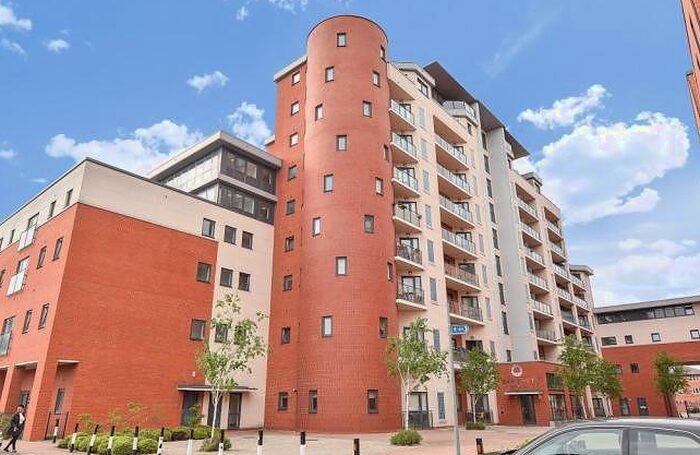 1 Bedroom Apartment To Rent In The Junction, Slough, SL2