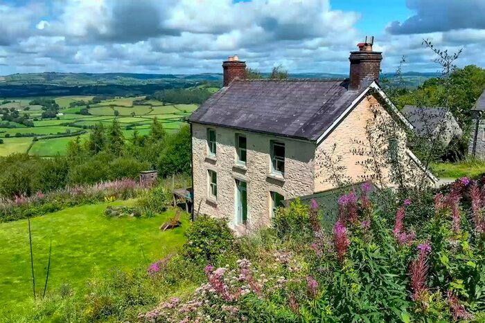 2 Bedroom Farm For Sale In Golden Grove, Llanarthney, Carmarthen, SA32