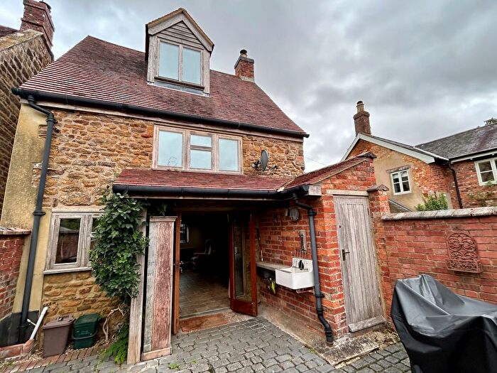 2 Bedroom Cottage For Sale In Stubbs Road, Everdon, NN11