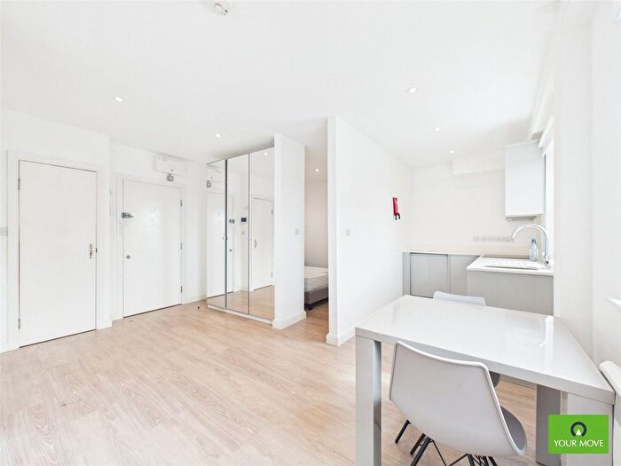 1 Bedroom Flat To Rent In High Street, Hornchurch, RM12