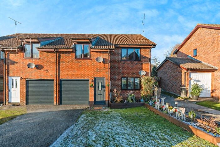 2 Bedroom Maisonette For Sale In Jenner Way, Romsey, SO51