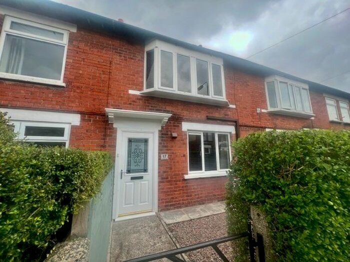 3 Bedroom Terraced House To Rent In Whitehall Gardens, Belfast, BT7