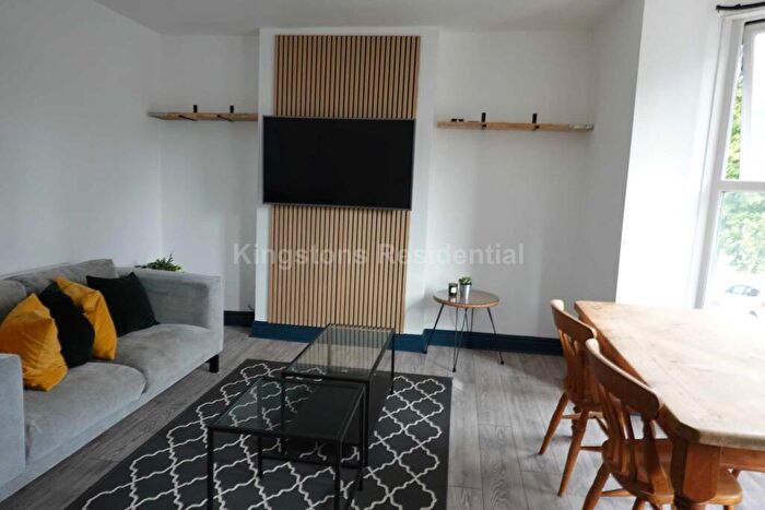 4 Bedroom Duplex To Rent In Richmond Road, Cathays, Cardiff, CF24
