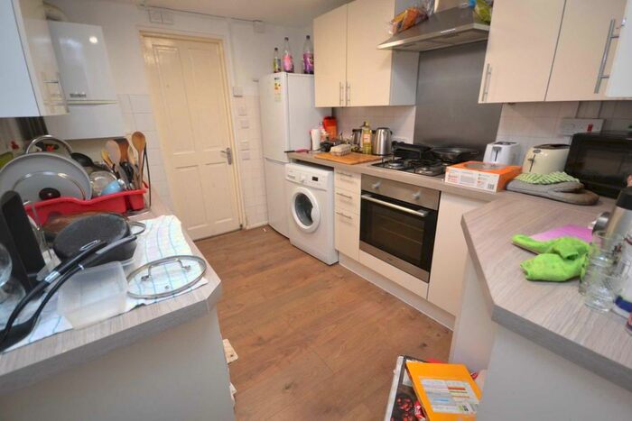 5 Bedroom Terraced House To Rent In Hatherley Road, Reading, RG1