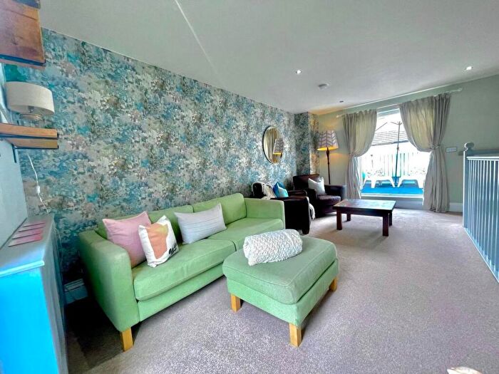 3 Bedroom House To Rent In Little Western Street, Hove, BN3