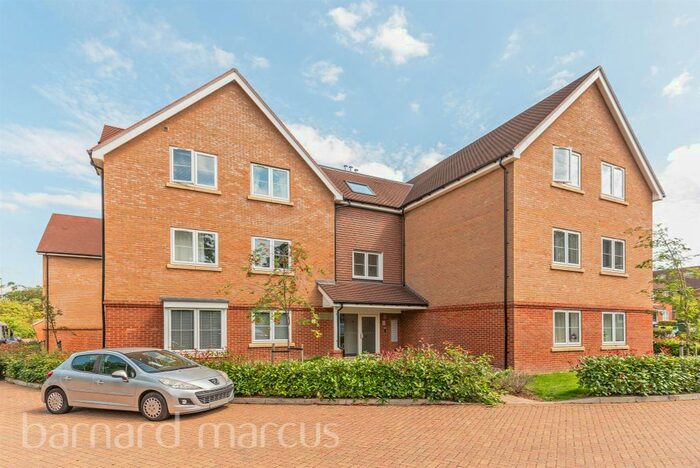 1 Bedroom Flat To Rent In Ceres Crescent, Epsom, KT17